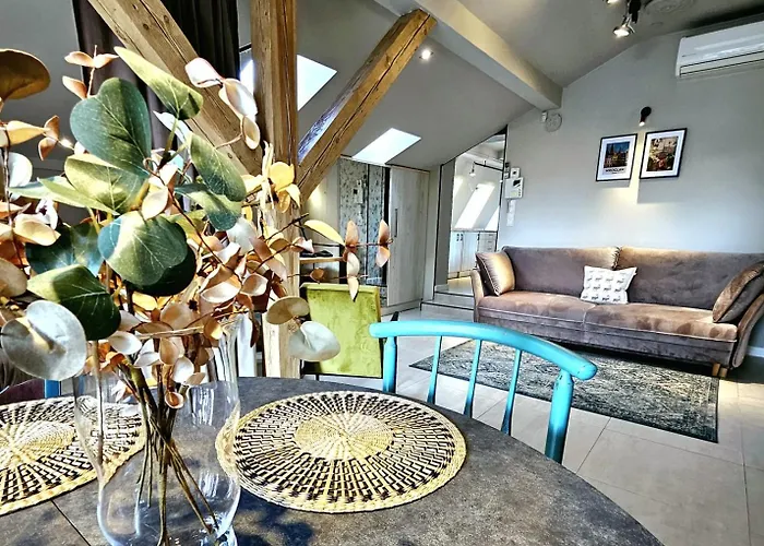 Golden Rooftop Apartment-oldtown * Breslavia