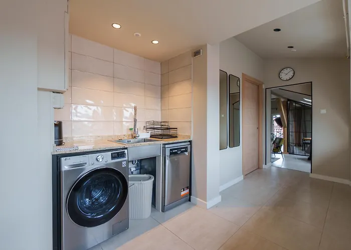 Golden Rooftop Apartment-oldtown Apartamento