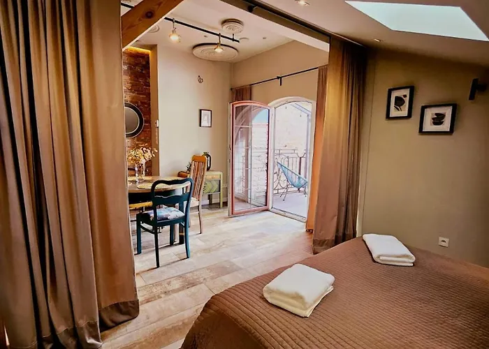 Golden Rooftop Apartment-oldtown Apartamento *