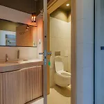 Golden Rooftop Apartment-oldtown Wroclaw