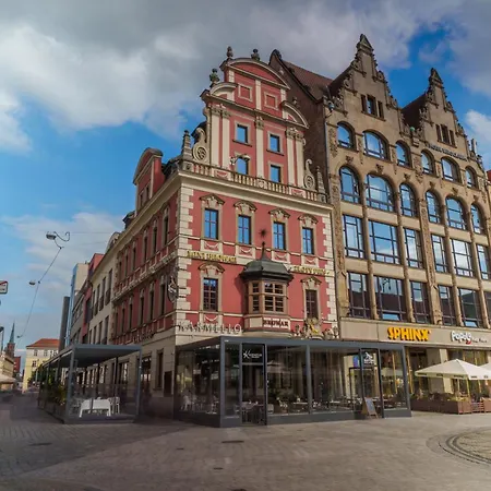 Golden Rooftop Apartment-oldtown Daire Wroclaw