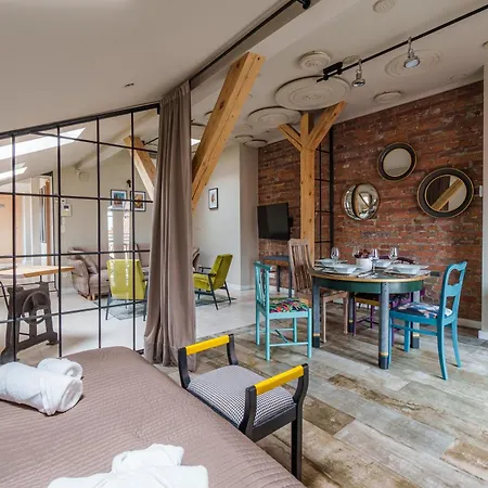 Golden Rooftop Apartment-oldtown Daire Wroclaw