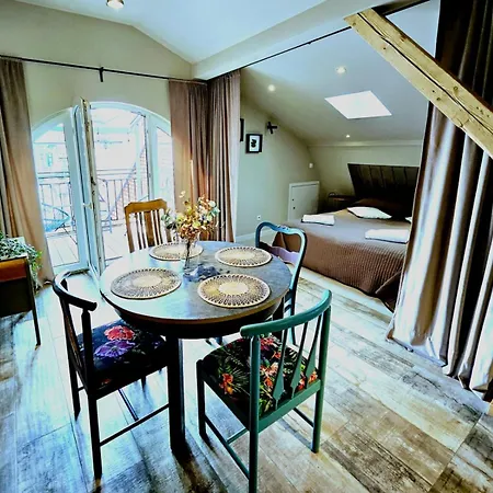 アパート Golden Rooftop Apartment-oldtown